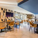 ホテル Ibis Styles Saint-quentin サン・クエンティン