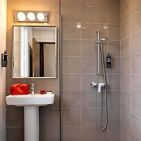Ibis Styles Saint-quentin Hotel 3*