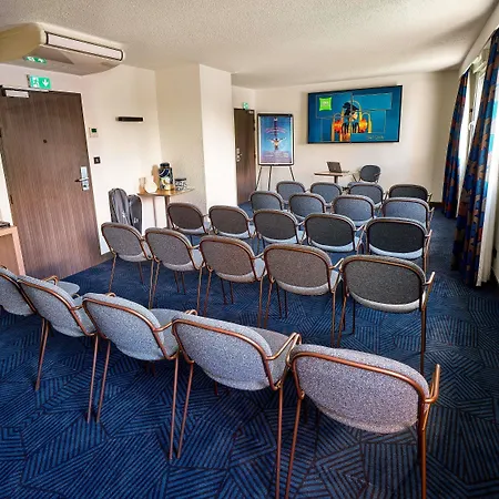 Hotel Ibis Styles Saint-quentin 3*